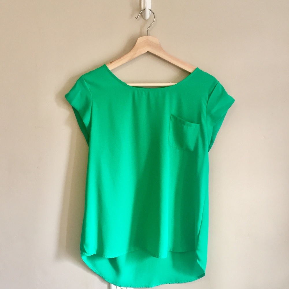 Keyhole Back Chiffon Shirt